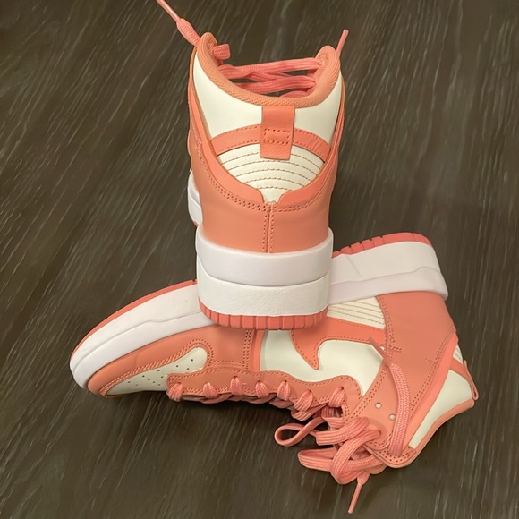 (Women) Nike Dunk High UP 'Sail Light/Crimson Bliss' DH3718-107 NWOT - Picture 9 of 12